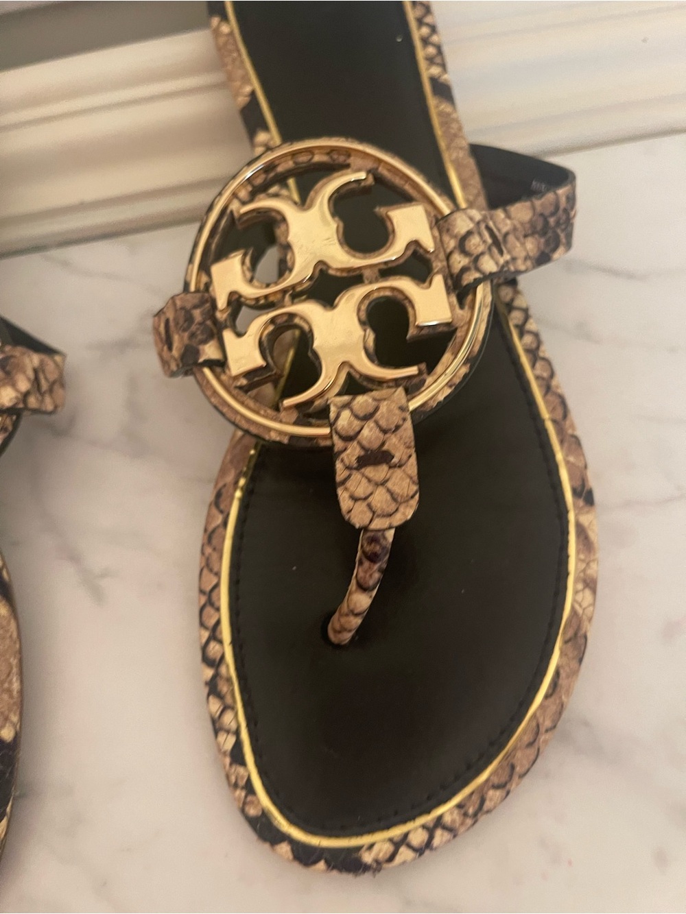 Tory Burch Black & Gold Snake-Print Logo Thong Sandals - Picture 12 of 16